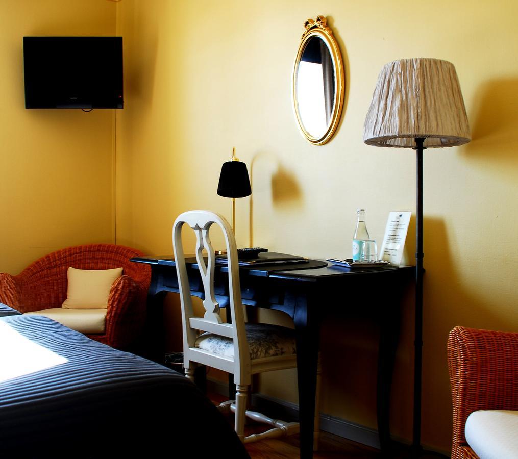 Hotell Laurentius Стренгнес Экстерьер фото